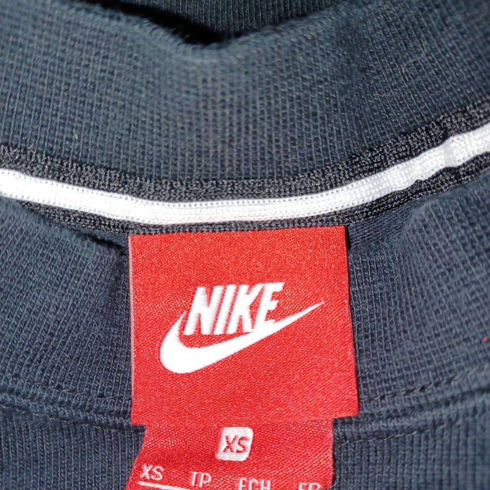 NIKE AIR WOMEN'S 100% COTTON BLACK HEAVY WEIGHT T SHIRT - Picture 9 of 10